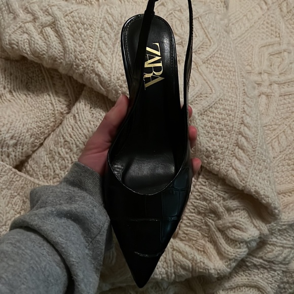 NWT Zara Leather Slingback Heels in Black - Picture 2 of 2